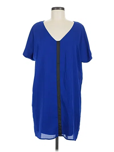 Pre-owned Francesca's Casual Dress In Blue