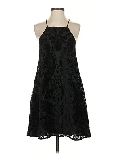 Pre-owned Francesca's Cocktail Dress In Black