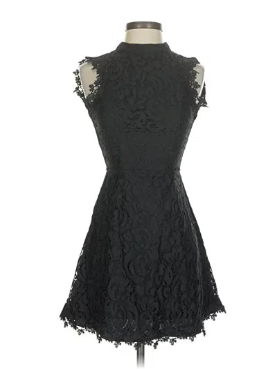 Pre-owned Francesca's Cocktail Dress In Black