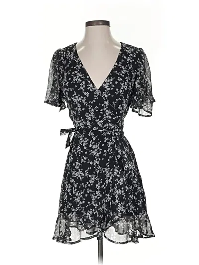 Pre-owned Francesca's Cocktail Dress In Black