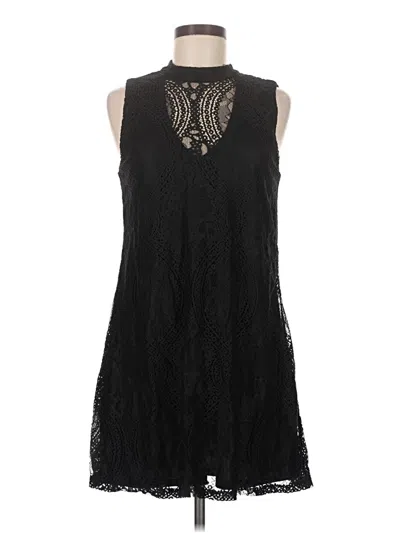 Pre-owned Francesca's Cocktail Dress In Black