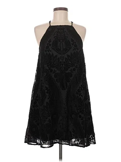 Pre-owned Francesca's Cocktail Dress In Black