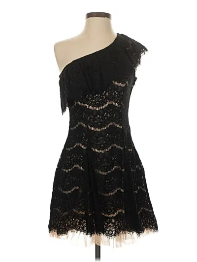 Pre-owned Francesca's Cocktail Dress In Black