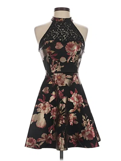 Pre-owned Francesca's Cocktail Dress In Black