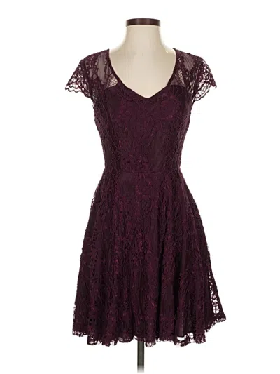 Pre-owned Francesca's Cocktail Dress In Burgundy