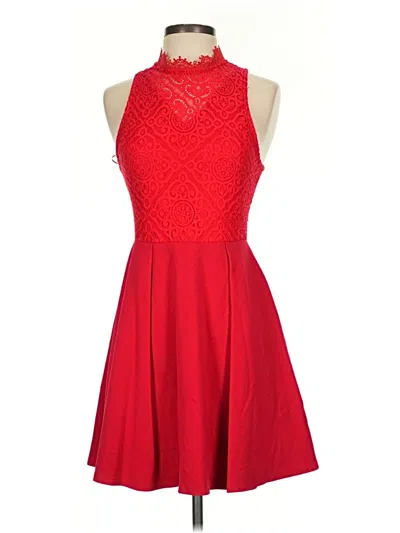 Pre-owned Francesca's Cocktail Dress In Red
