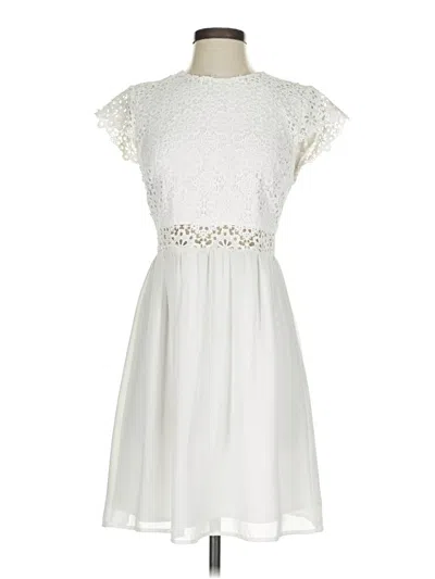 Pre-owned Francesca's Cocktail Dress In White