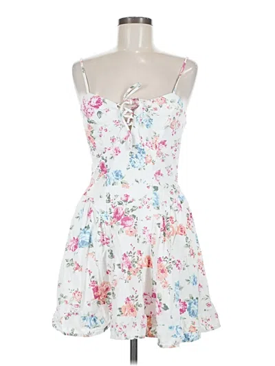 Pre-owned Francesca's Cocktail Dress In White