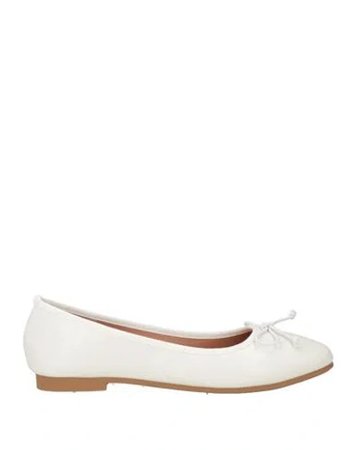 Francesco Milano Woman Ballet Flats White Size 10 Leather In White