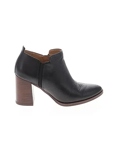 Pre-owned Franco Sarto Ankle Boots In Black