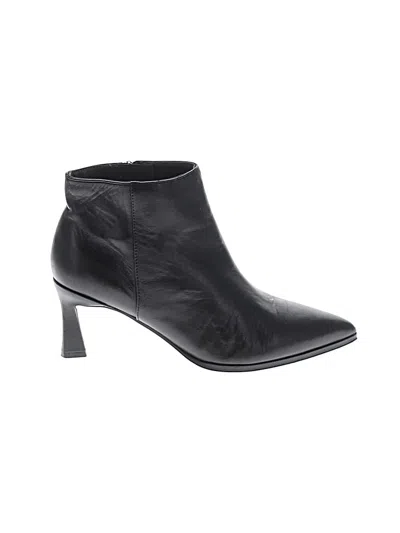 Pre-owned Franco Sarto Ankle Boots In Black