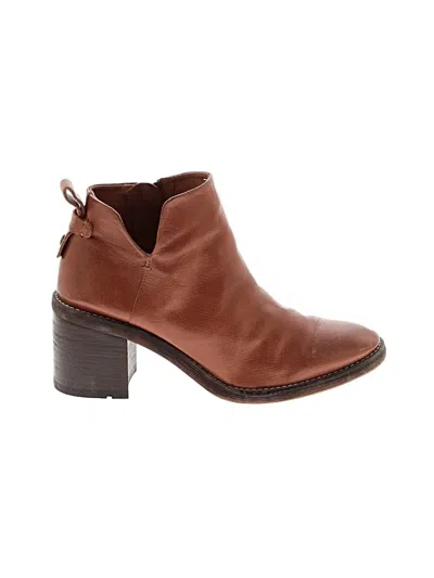 Pre-owned Franco Sarto Ankle Boots In Brown