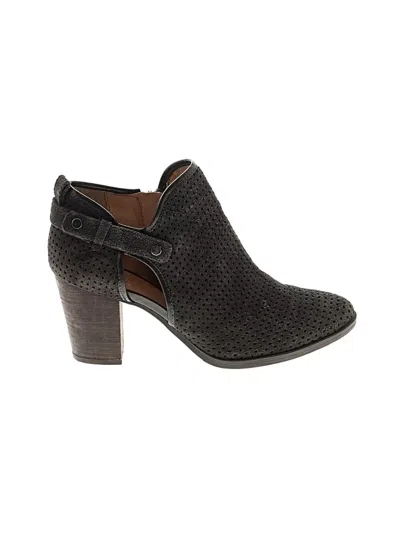 Pre-owned Franco Sarto Ankle Boots In Gray
