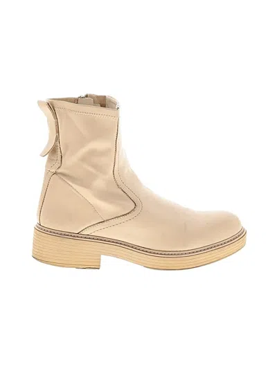 Pre-owned Franco Sarto Ankle Boots In Ivory