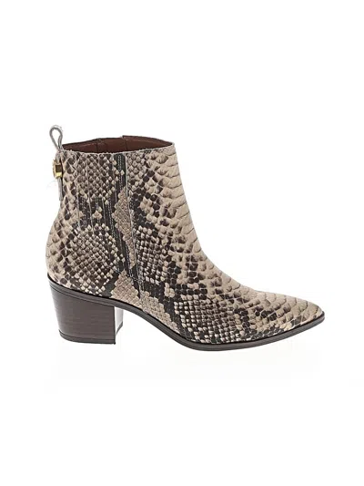 Pre-owned Franco Sarto Ankle Boots In White