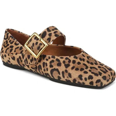 Franco Sarto L-oakes Flat In Brown