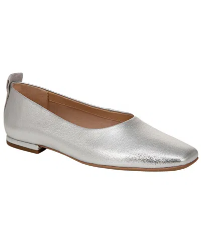 Franco Sarto L-vana Flat In Animal Print