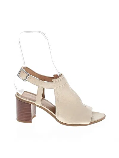 Pre-owned Franco Sarto Sandals In Ivory