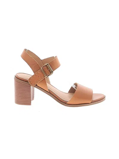 Pre-owned Franco Sarto Sandals In Tan