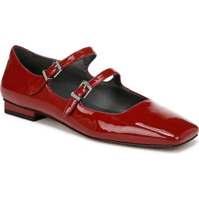 Franco Sarto Tesoro Flat In Red