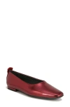 Franco Sarto Vana Flat In Red