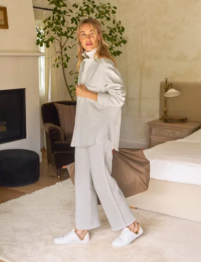 Frank & Eileen Rome Travel Set In White
