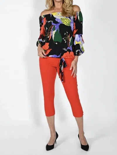Frank Lyman Cropped Pant In Red In Orange