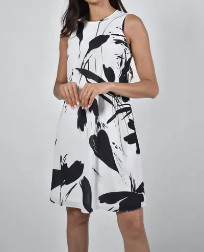 Frank Lyman Floral Sleeveless Mini Dress In White/black In Multi