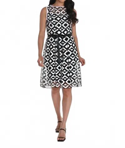 Frank Lyman Geometric Lace Dress In Black/ White In Multi