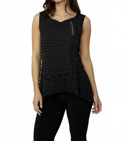 Frank Lyman Relaxed Fit Sleeveless Top In Black