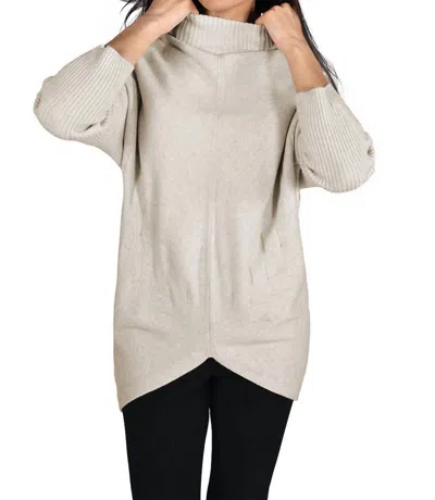 Frank Lyman Sweater Tunic In Oatmeal In White
