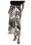 Frank Lyman Women's Trousers  256200 In Off White