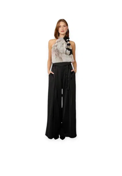 Frank Lyman Women's Trousers  258259 In Black