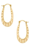 Frankie & Zoe Oval Ruffle Hoop Earrings In Gold