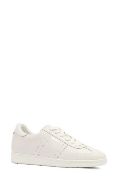 Frankie4 Drew Sneaker In White