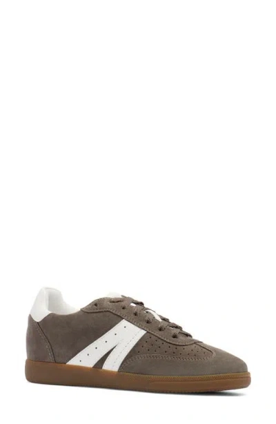 Frankie4 Levi Sneaker In Sable Suede