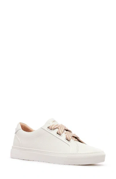 Frankie4 Mya Slip-on Sneaker In White