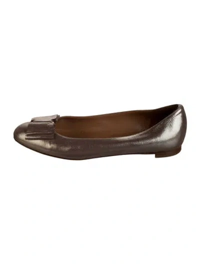 Pre-owned Fratelli Rossetti Satin Bow Accents Ballet Flats In Metallic/neutrals