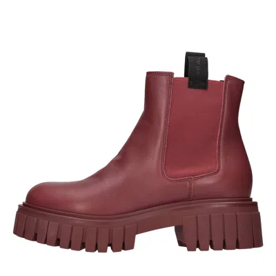 Frau Boots In Rosso Vivaci