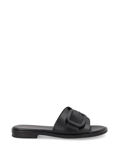 Frau Crossover-strap Buckled Sandals In Black