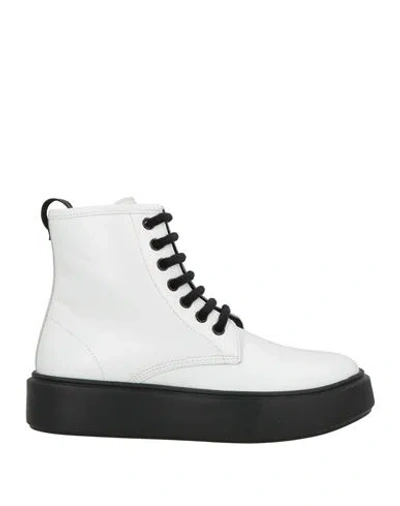 Frau Woman Ankle Boots White Size 6 Leather