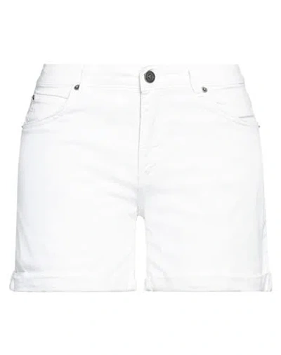 Fred Mello Woman Shorts & Bermuda Shorts White Size 26 Cotton, Elastane