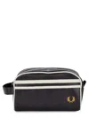 Fred Perry Beauty Case Laurel Wreath In Black