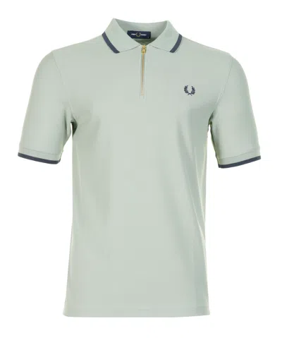 Fred Perry Crepe Pique Zip Neck Polo Shirt Bayleaf In Green