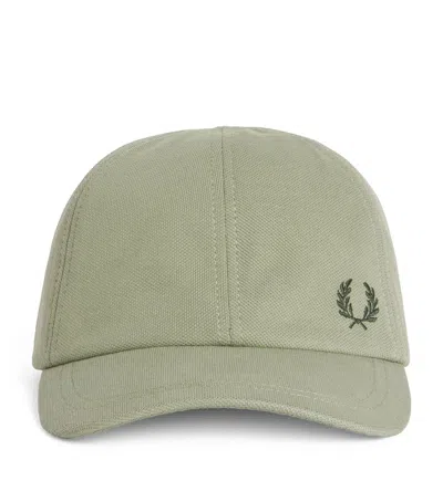 Fred Perry Embroidered Logo Baseball Cap In Green
