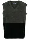Fred Perry Block Design Ribbed Hem Sleeveless V-neck Tank