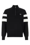 Fred Perry Fp Tipped Sleeve Half Zip Sweat M5545 102 In Black