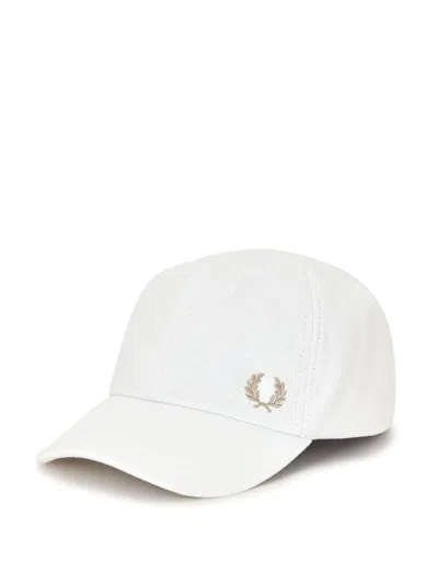 Fred Perry Hat In White