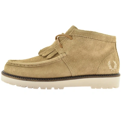 Fred Perry Kenny Mid Suede Shoe Warm Stone In Brown