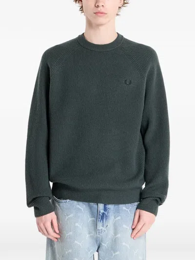 Fred Perry Lambswool Raglan Sweater In Green